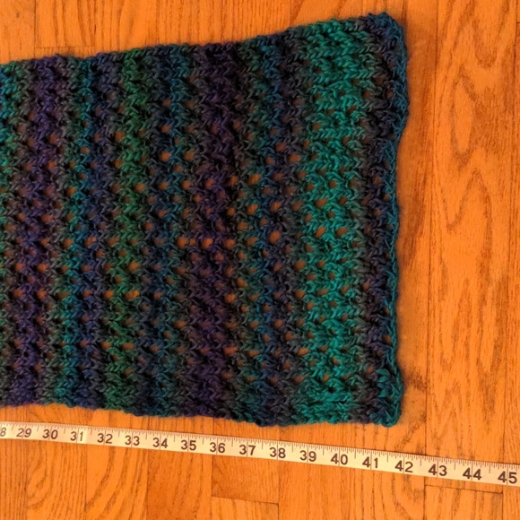 NWT! Handmade Japanese Lace Knit Neck Scarf Aqua Blue Purple 🔥HP 1-22-24🔥 - Picture 4 of 5